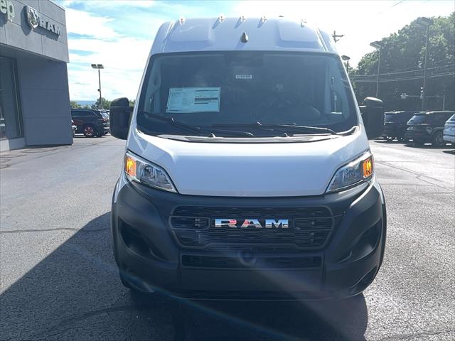 2026 Ram ProMaster Cargo Van Tradesman High Roof 136 WB w/Pass Seat