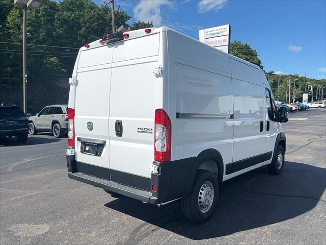 2026 Ram ProMaster Cargo Van Tradesman High Roof 136 WB w/Pass Seat