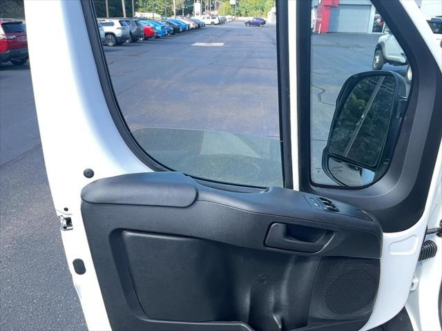 2026 Ram ProMaster Cargo Van Tradesman High Roof 136 WB w/Pass Seat