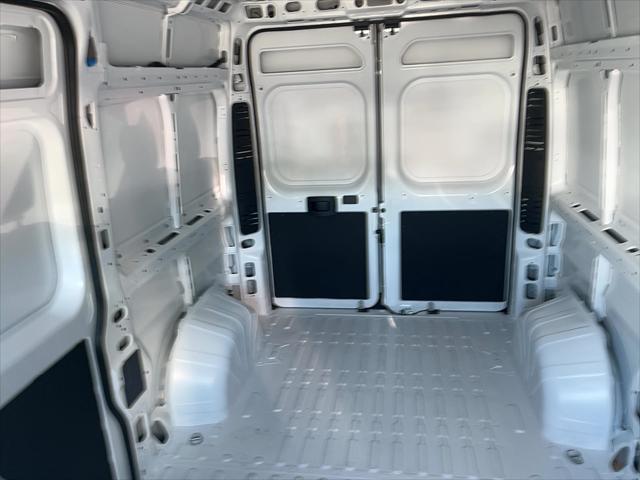 2026 Ram ProMaster Cargo Van Tradesman High Roof 136 WB w/Pass Seat