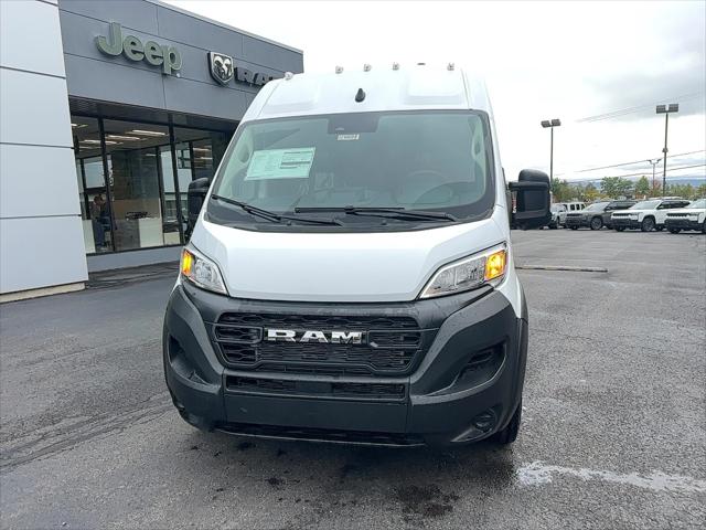 2026 Ram ProMaster Cargo Van Tradesman High Roof 136 WB w/Pass Seat