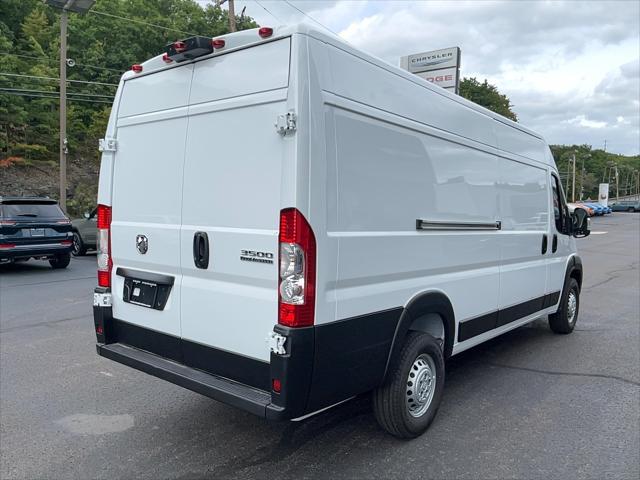 2026 Ram ProMaster Cargo Van Tradesman High Roof 159 WB EXT w/Pass Seat