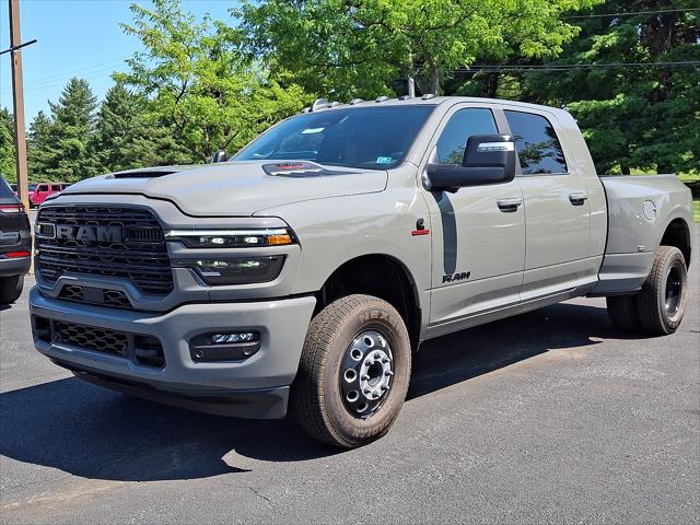 2026 RAM Ram 3500 RAM 3500 LARAMIE MEGA CAB 4X4 64 BOX 2026 RAM Ram 3500 RAM 3500 LARAMIE MEGA CAB 4X4 64 BOX