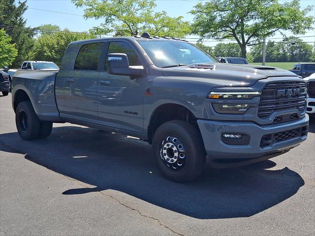 2026 RAM Ram 3500 RAM 3500 LARAMIE MEGA CAB 4X4 64 BOX 2026 RAM Ram 3500 RAM 3500 LARAMIE MEGA CAB 4X4 64 BOX