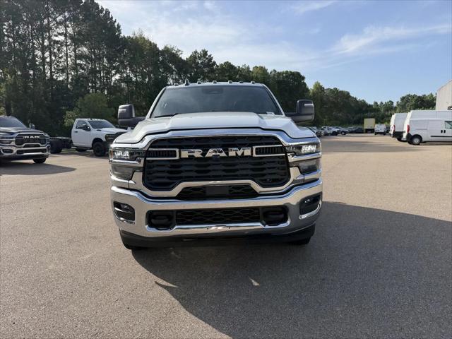 2026 RAM Ram 3500 Chassis Cab RAM 3500 TRADESMAN CREW CAB CHASSIS 4X4 60 CA