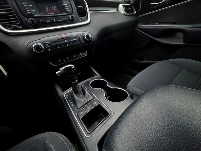 2016 Kia Sorento 2.4L LX