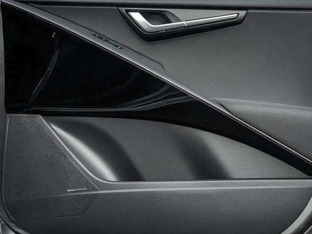 2026 Kia Niro SX