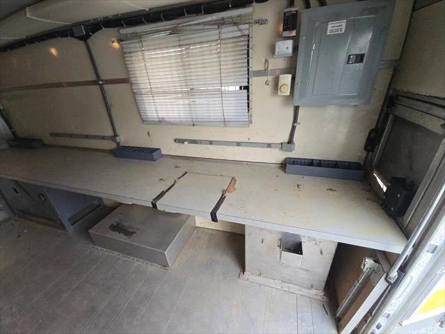 2009 Chevrolet Express Cutaway Work Van