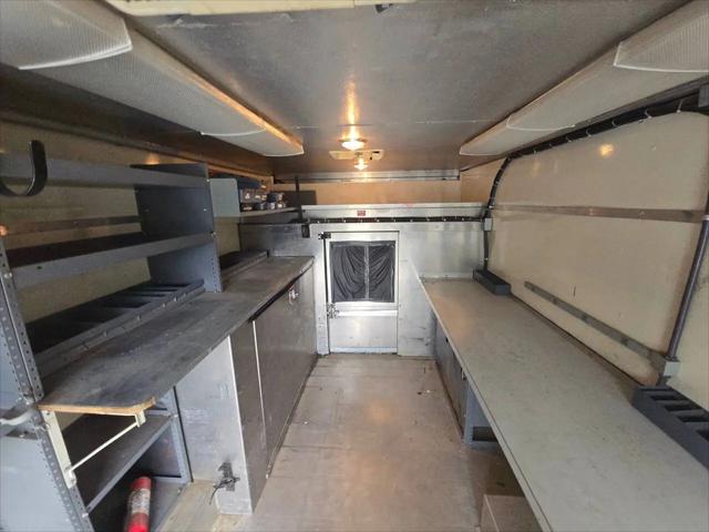 2009 Chevrolet Express Cutaway Work Van