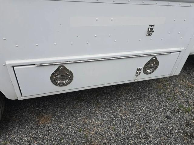 2009 Chevrolet Express Cutaway Work Van