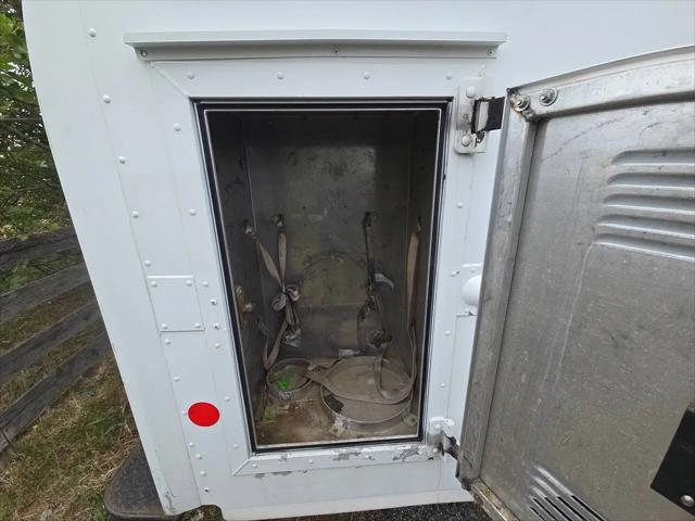 2009 Chevrolet Express Cutaway Work Van