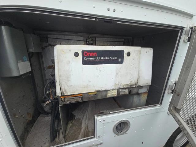 2009 Chevrolet Express Cutaway Work Van