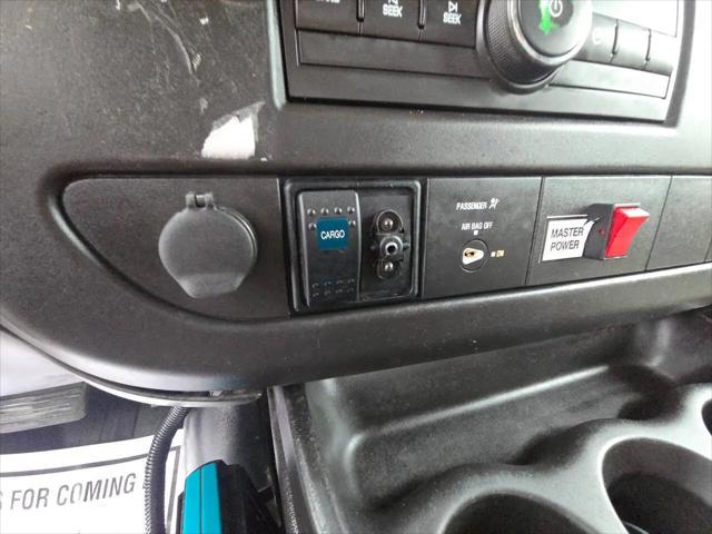 2009 Chevrolet Express Cutaway Work Van