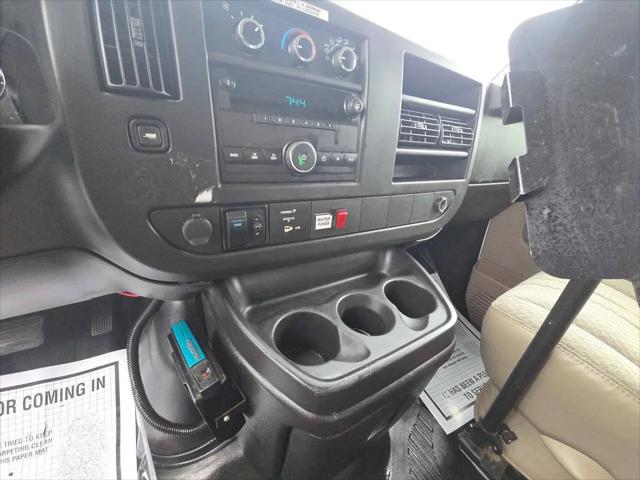 2009 Chevrolet Express Cutaway Work Van
