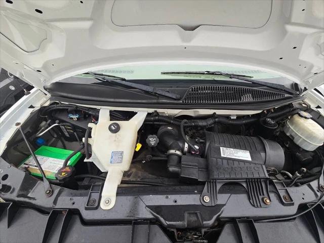 2009 Chevrolet Express Cutaway Work Van