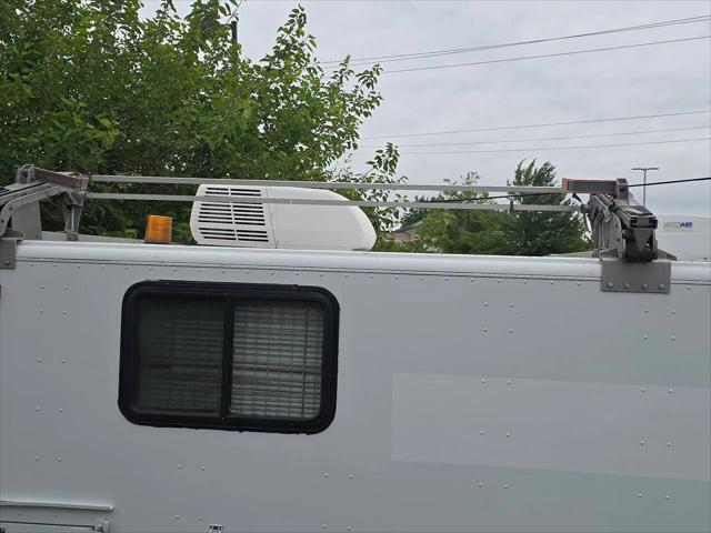 2009 Chevrolet Express Cutaway Work Van