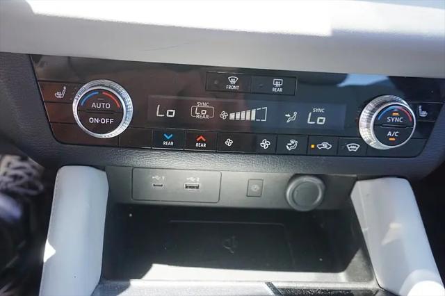 2024 Mitsubishi Outlander PHEV Plug-In Hybrid SEL