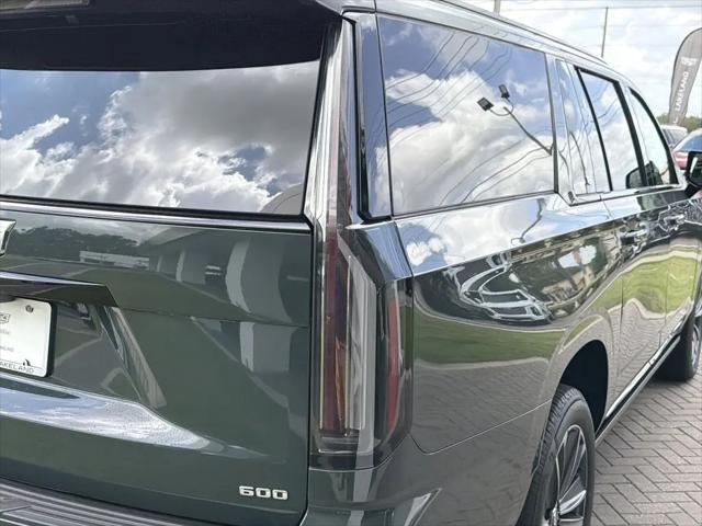 2026 Cadillac Escalade ESV Sport