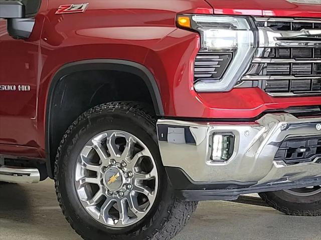 2025 Chevrolet Silverado 2500HD 4WD Crew Cab Standard Bed LTZ