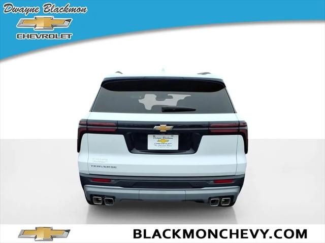 2026 Chevrolet Traverse FWD LT