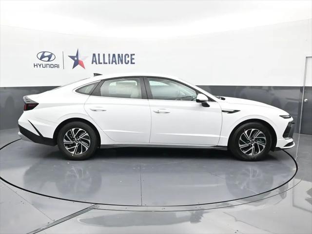 2026 Hyundai Sonata Hybrid Blue
