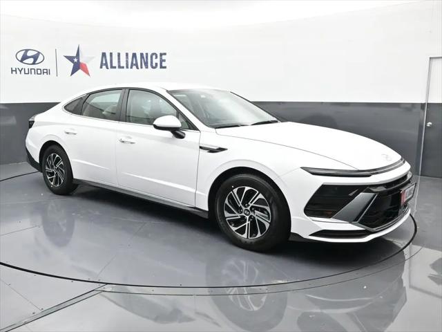 2026 Hyundai Sonata Hybrid Blue