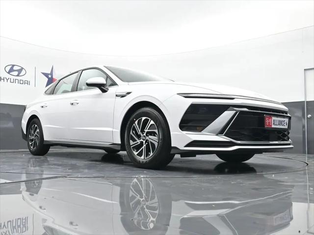 2026 Hyundai Sonata Hybrid Blue
