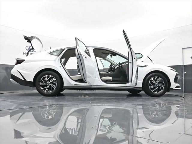 2026 Hyundai Sonata Hybrid Blue
