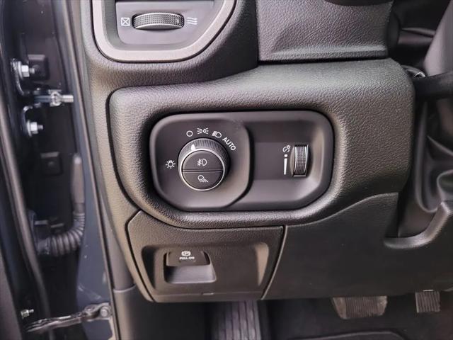 2026 Ram 1500 Express Crew Cab 4x4 57 Box
