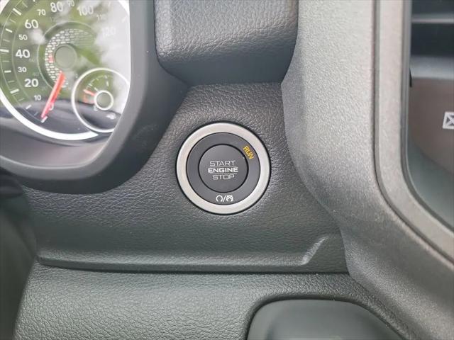 2026 Ram 1500 Express Crew Cab 4x4 57 Box