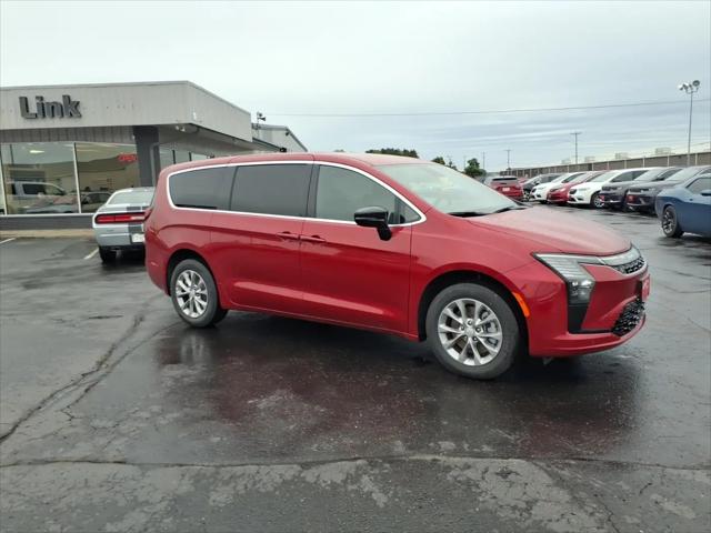 2027 Chrysler Pacifica Select AWD