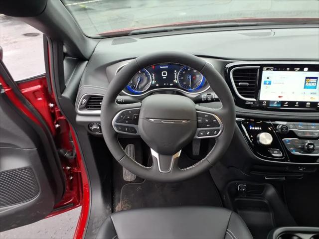 2027 Chrysler Pacifica Select AWD