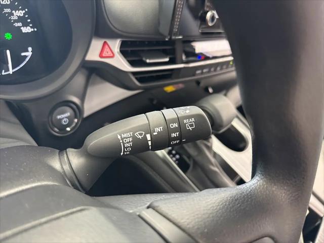 2025 Toyota Sienna LE