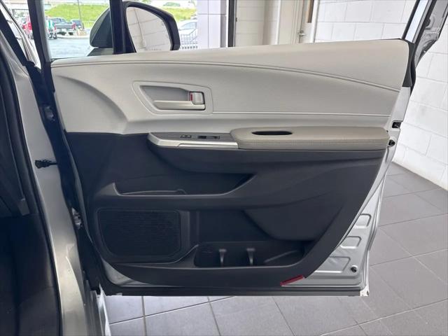 2025 Toyota Sienna LE