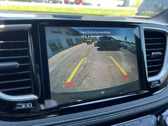 2026 Chrysler Pacifica Select AWD