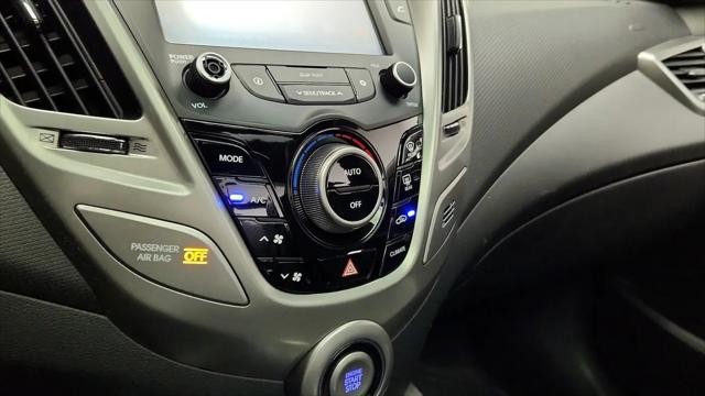 2016 Hyundai Veloster Base