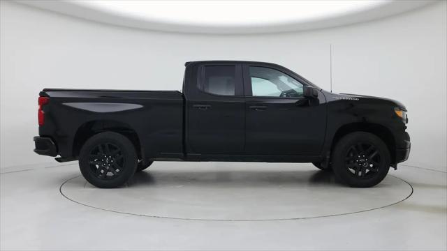 2023 Chevrolet Silverado 1500 4WD Double Cab Standard Bed Custom