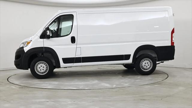 2025 Ram ProMaster 2500 Cargo Van Tradesman Low Roof 136" WB w/Pass Seat