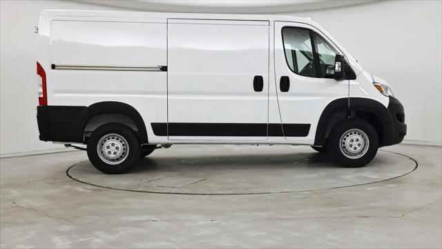 2025 Ram ProMaster 2500 Cargo Van Tradesman Low Roof 136" WB w/Pass Seat