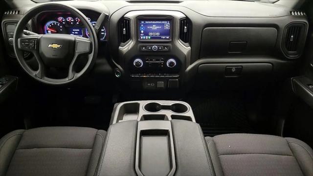 2023 Chevrolet Silverado 1500 2WD Crew Cab Short Bed Custom