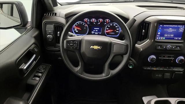 2023 Chevrolet Silverado 1500 2WD Crew Cab Short Bed Custom