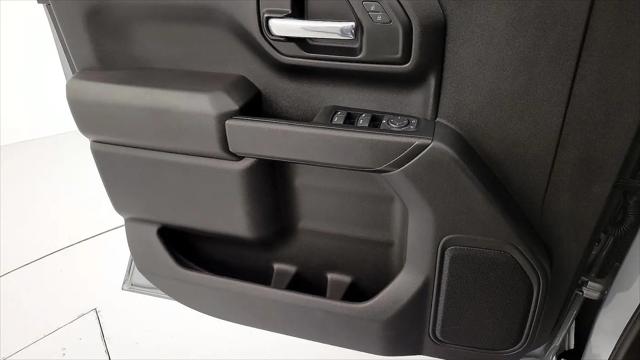 2023 Chevrolet Silverado 1500 2WD Crew Cab Short Bed Custom