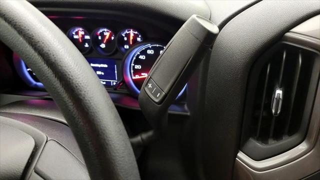 2023 Chevrolet Silverado 1500 2WD Crew Cab Short Bed Custom