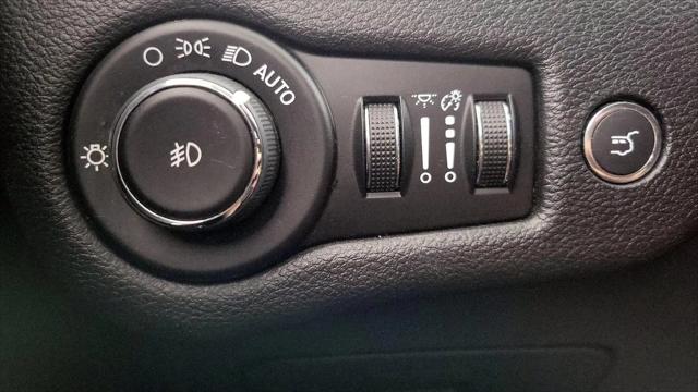 2020 Jeep Cherokee Limited FWD