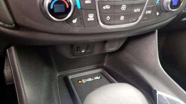 2023 Chevrolet Traverse FWD LT Cloth
