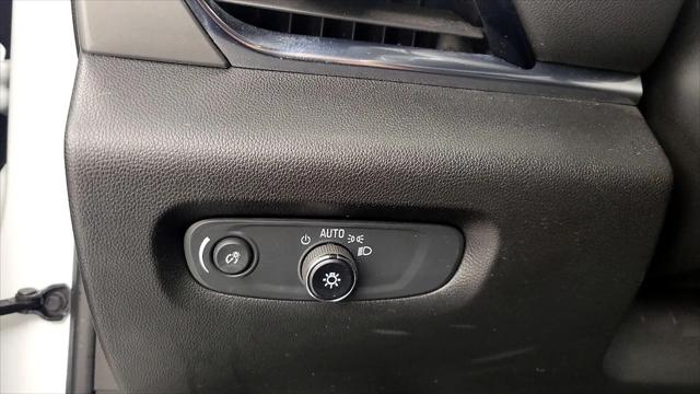 2023 Chevrolet Traverse FWD LT Cloth