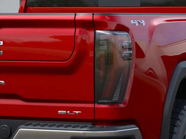 2025 GMC Sierra 2500HD 4WD Crew Cab Standard Bed SLT