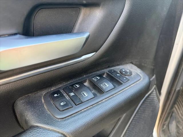 2022 Ram 1500 Big Horn Crew Cab 4x4 5'7" Box