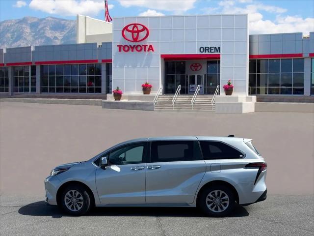 2022 Toyota Sienna LE