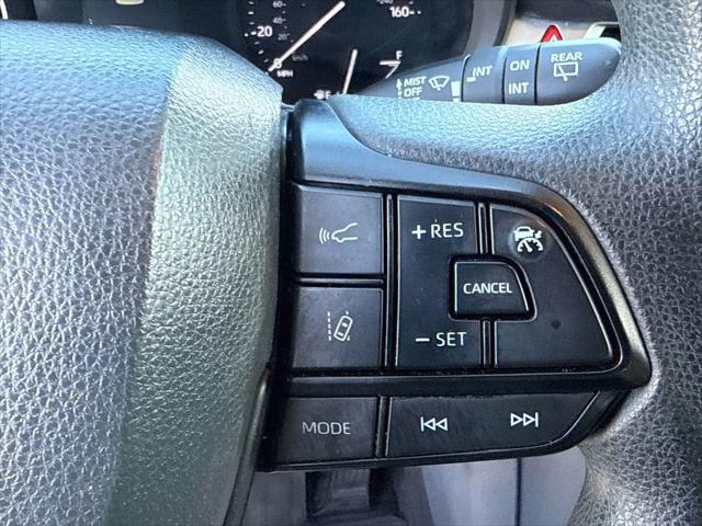 2022 Toyota Sienna LE